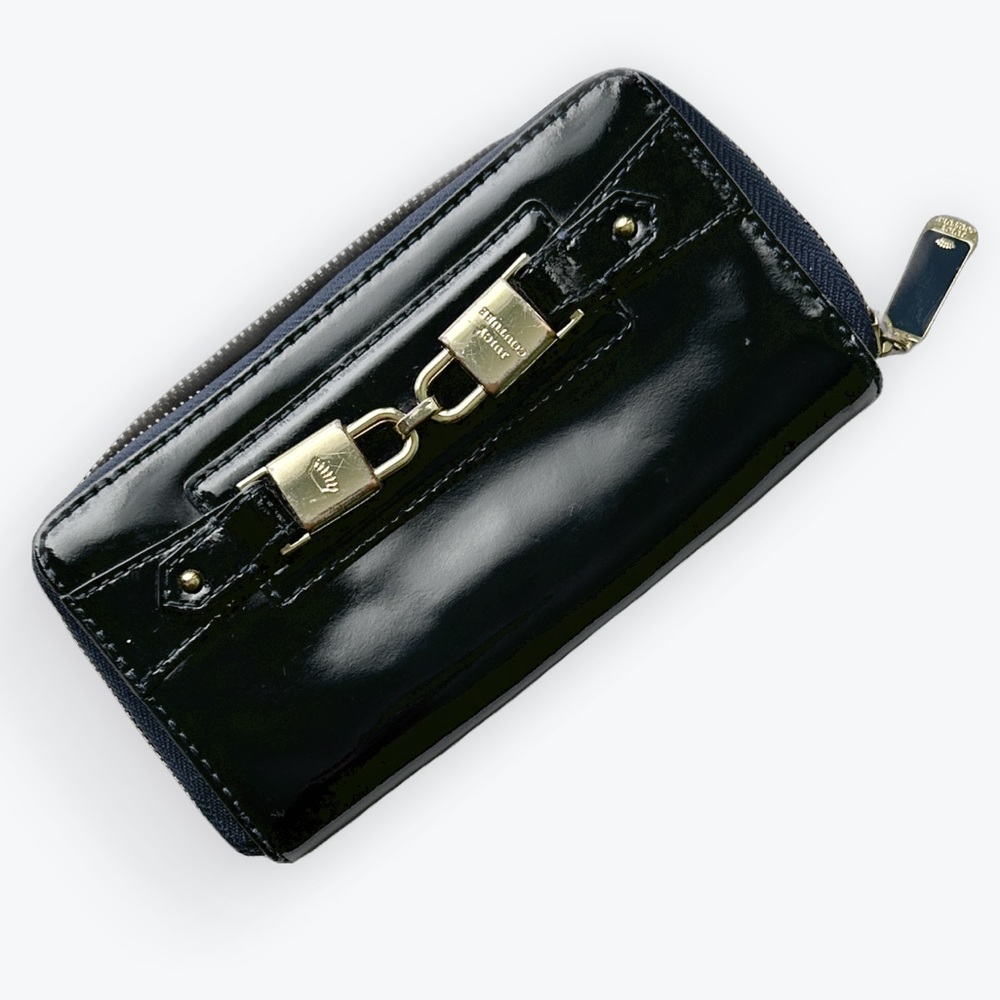 Rocker-Chic Vintage Juicy Couture Rare Navy Patent Leather Zip-Around Wallet Y2K
